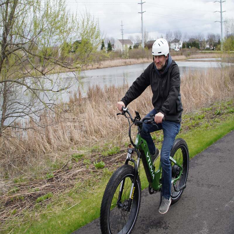 Charging an E-Bike Battery