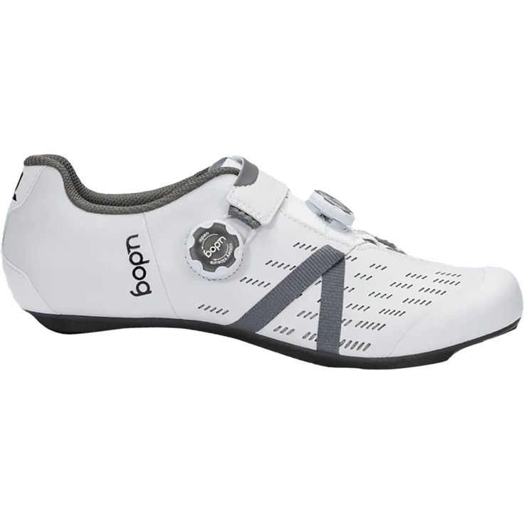 White Cycling Shoes: How to Choose the Right Pair for You post thumbnail image